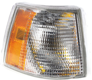 VOLVO 850 93-97 CORNER LAMP RH, Lens and Housing, w/ Dual Bulb Head Lamps