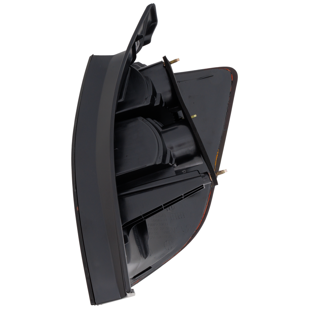 VIBE 03-08 TAIL LAMP LH, Lens and Housing