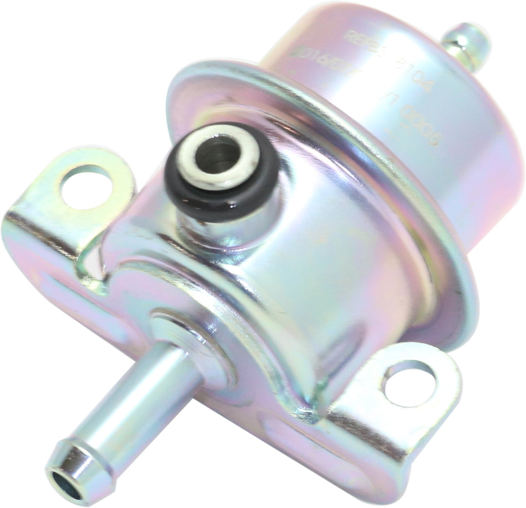 3-SERIES 84-93 / 940 91-95 / SCOUPE 93-95 FUEL PRESSURE REGULATOR, Straight Nipple Orientation