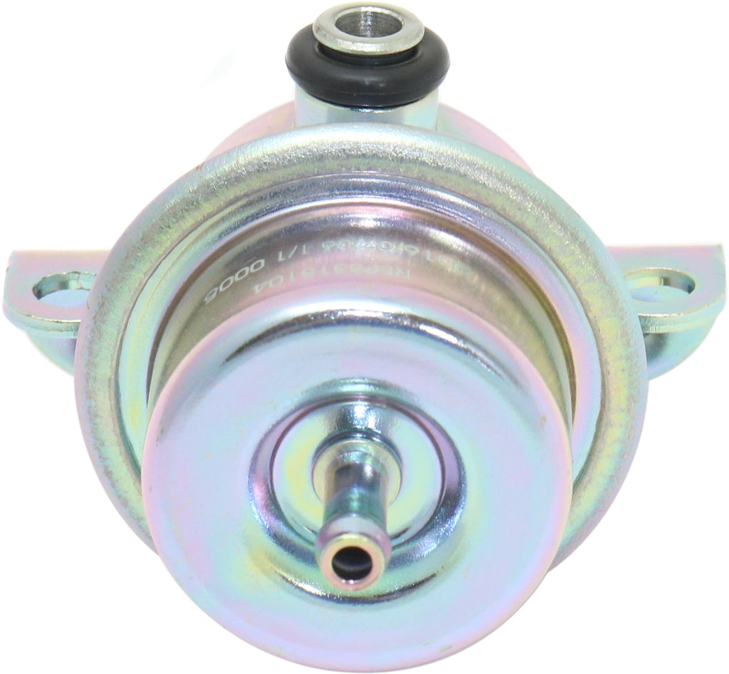 3-SERIES 84-93 / 940 91-95 / SCOUPE 93-95 FUEL PRESSURE REGULATOR, Straight Nipple Orientation