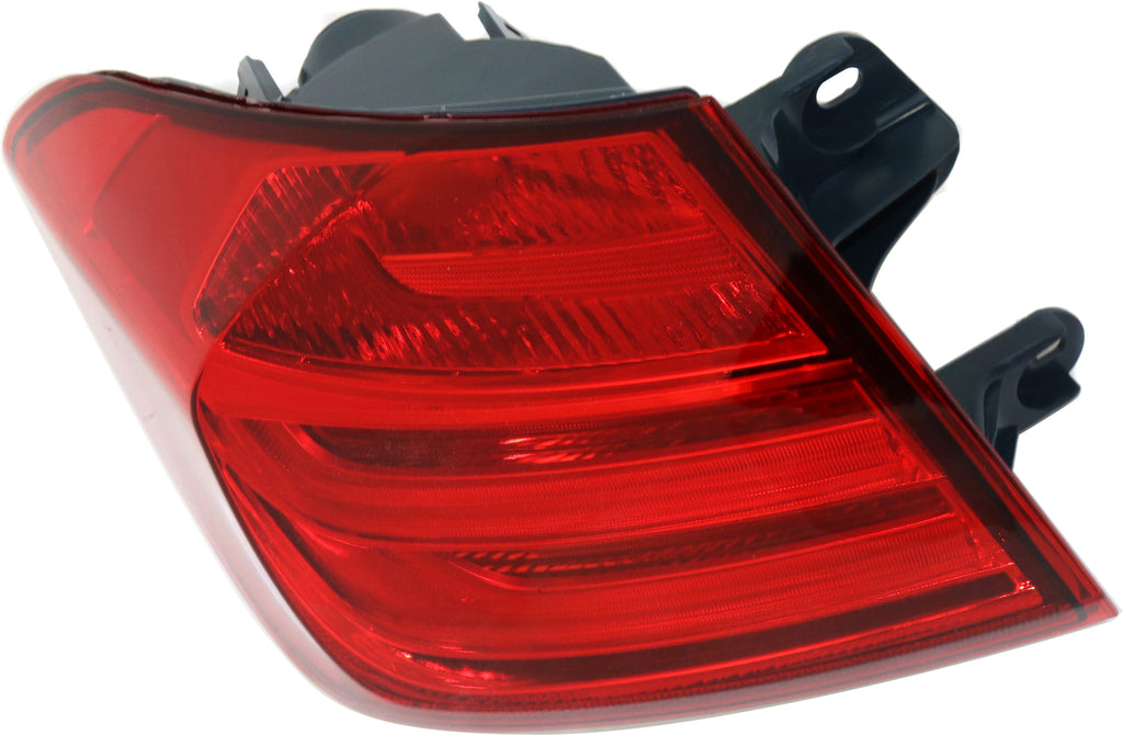 3-SERIES 12-15 TAIL LAMP LH, Outer, Lens and Housing, Halogen