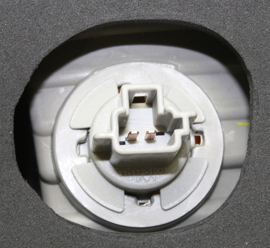 HIGHLANDER 10-10 TAIL LAMP LH, Assembly, Sport Model, USA Built Vehicle