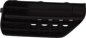 XC90 16-19 FRONT BUMPER GRILLE RH, Outer, T5/T6 Momentum Models