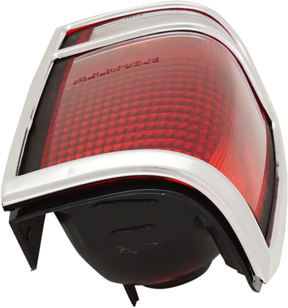 S10 BLAZER 83-94 TAIL LAMP LH, Lens and Housing, w/ Chrome Trim