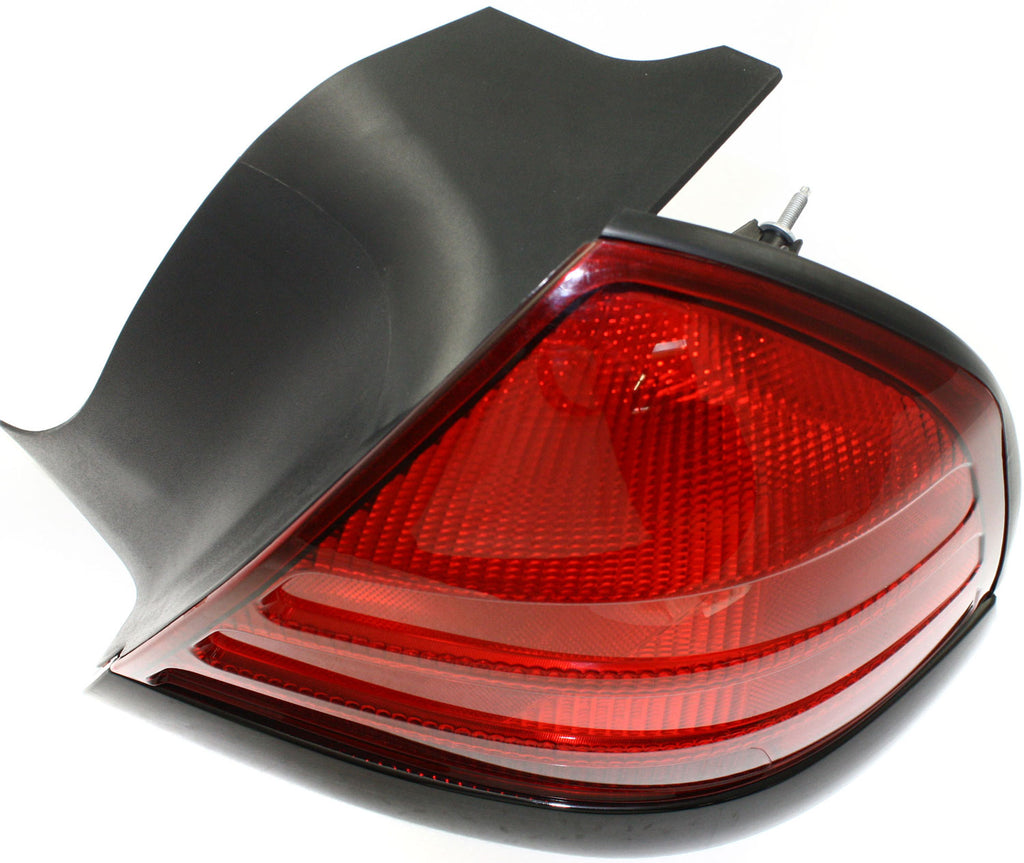 CROWN VICTORIA 00-11 TAIL LAMP RH, Lens and Housing, Dual Bulb Type, w/ Black Molding