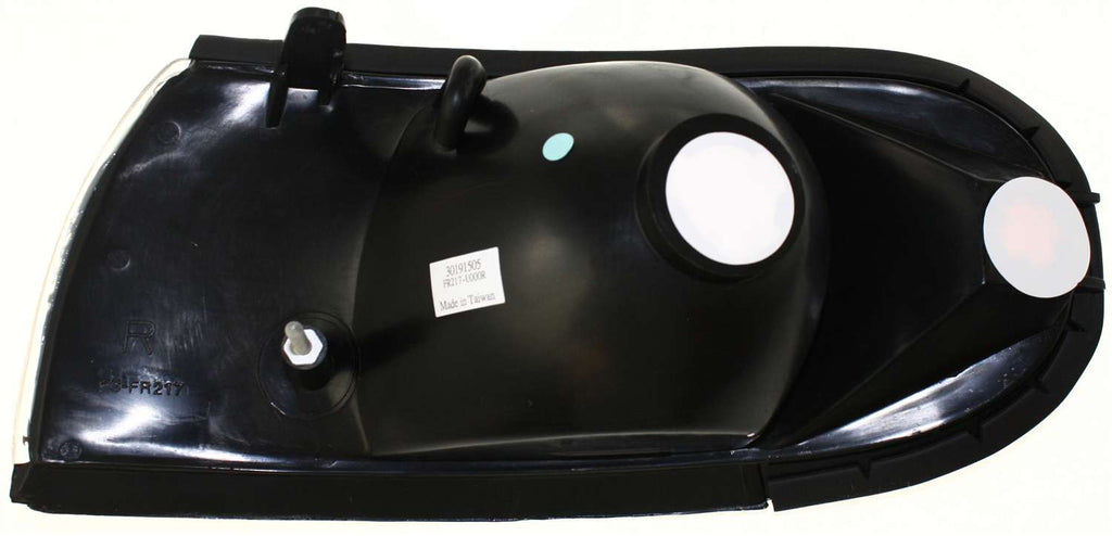 QUEST 96-98 CORNER LAMP RH, Lens and Housing, Next To Headlamp