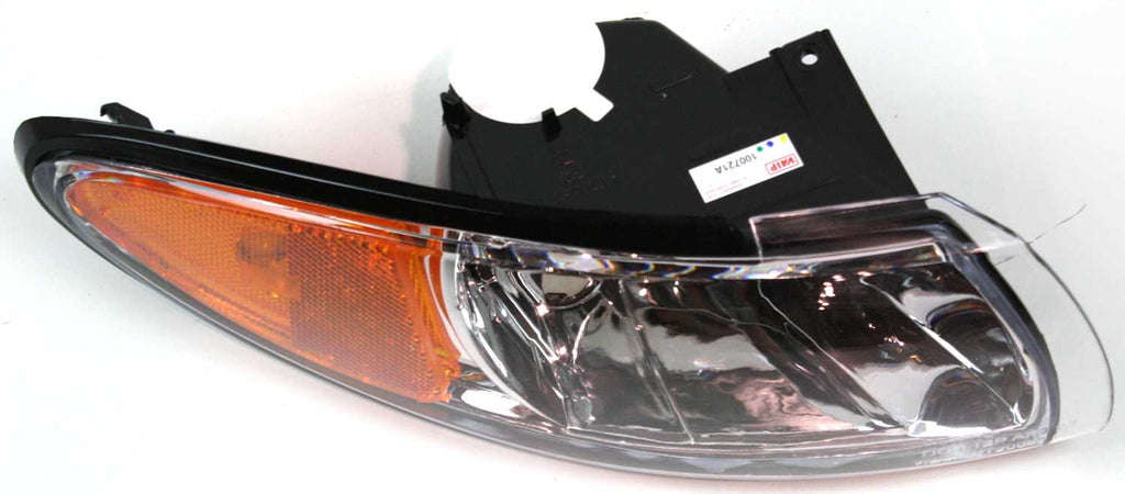 GRAND PRIX 97-03 CORNER LAMP RH, Lens and Housing