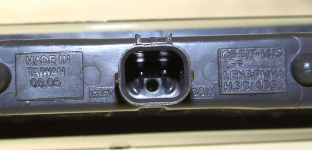 TL 04-08 FRONT SIDE MARKER LAMP LH, Assembly