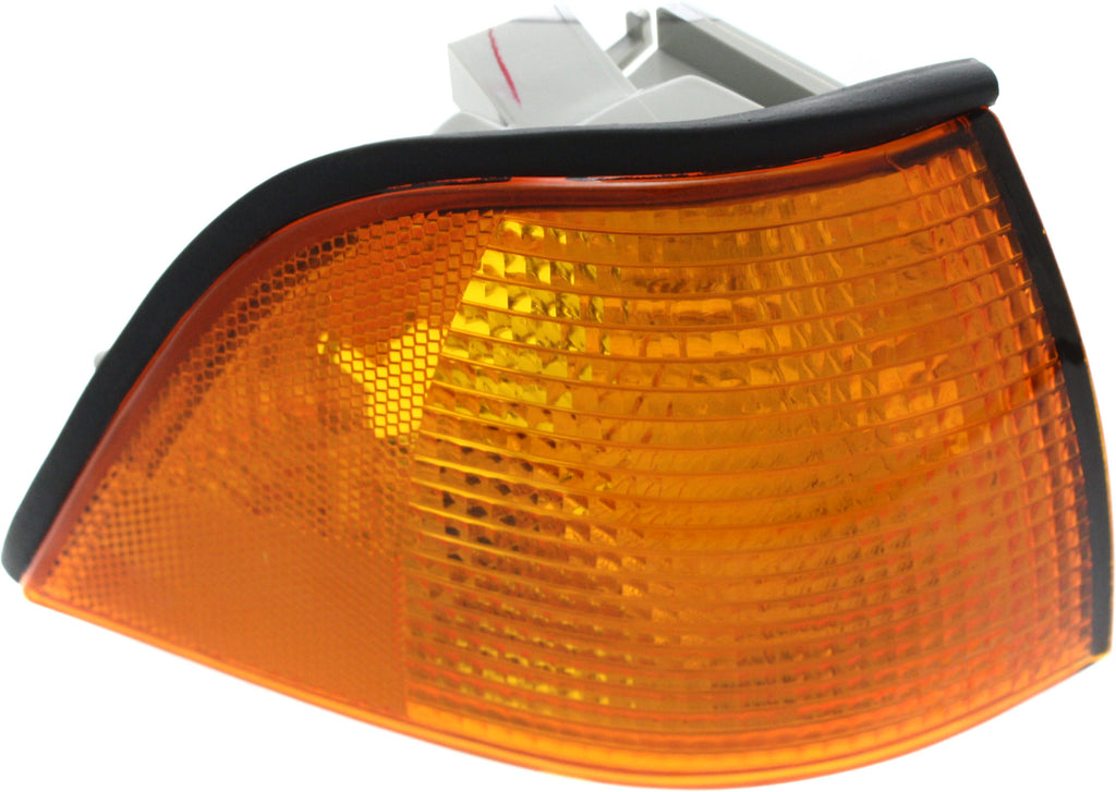 Corner Lamp Right Passenger Side For 1992-1999 BMW 3-Series Park/Signal Light Replacement B104101