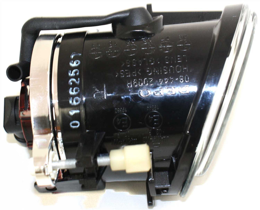 Front Fog Lamp Right Passenger Side For 2001-2005 BMW 3-Series | 2000-2003 BMW M5 Replacement B107507