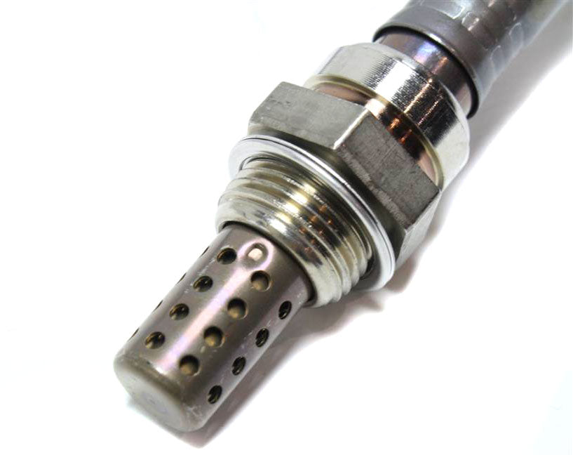 BOSCH OE TYPE SUPER CLASS OXYGEN SENSOR, 4-WIRE -- 28.7 in. wire length, heated; Constructed of prem