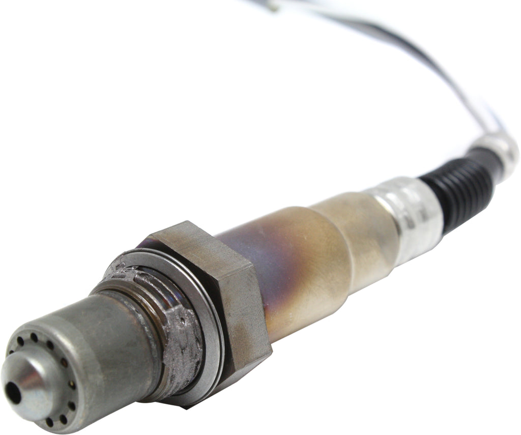 BOSCH OE TYPE SUPER CLASS OXYGEN SENSOR, 4-WIRE -- 21.7 in. wire length, heated; Constructed of prem