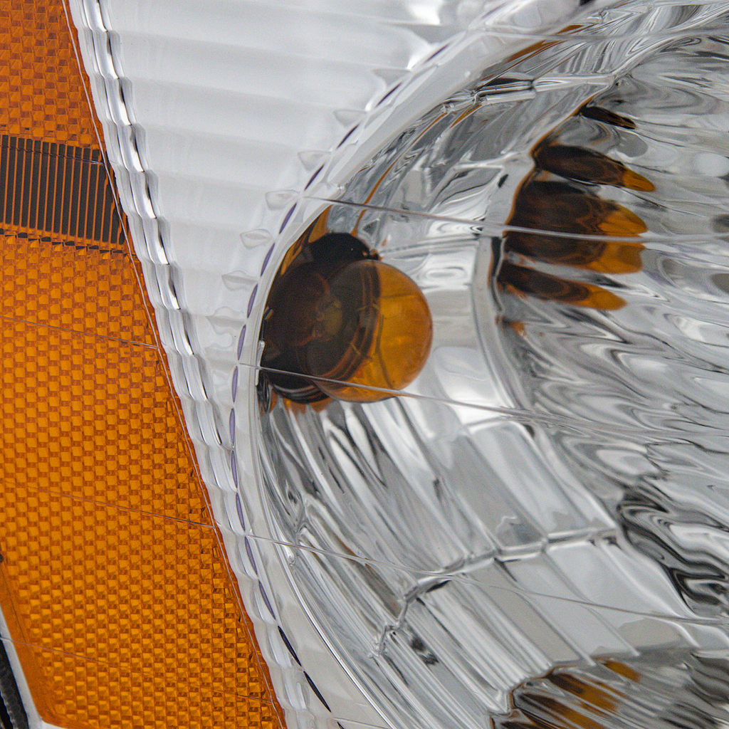 EQUINOX 05-09 HEAD LAMP RH, Composite, Assembly, Halogen - CAPA
