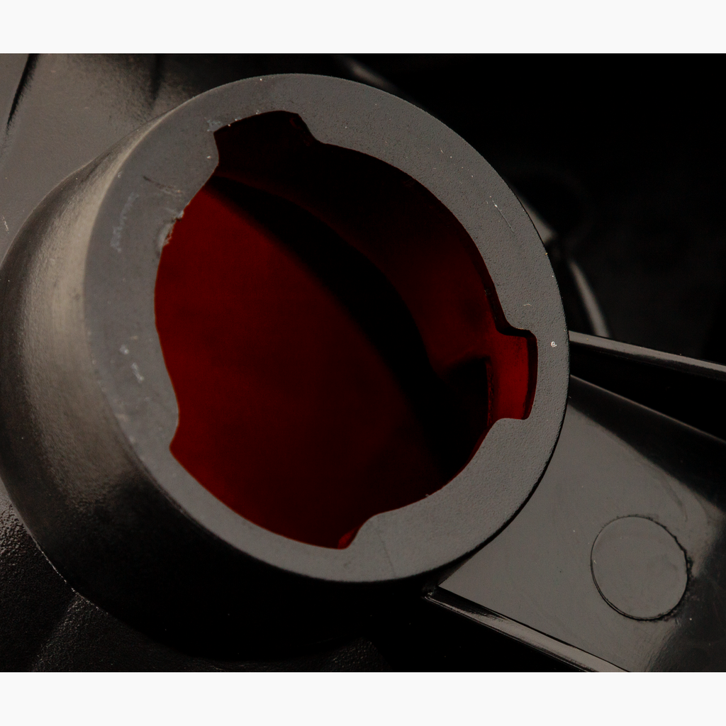 COLORADO 04-12 TAIL LAMP RH, Lens and Housing - CAPA