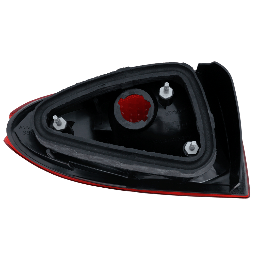 CAVALIER 00-02 TAIL LAMP RH, Outer, Assembly