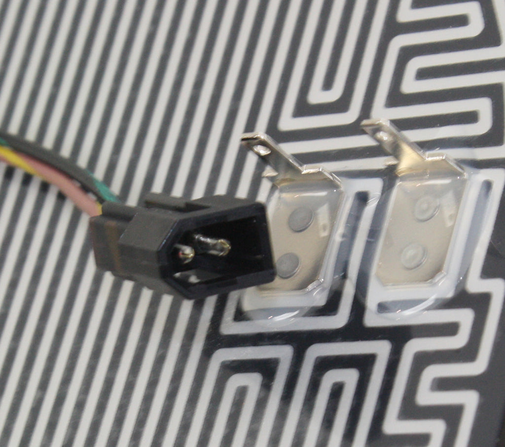 SUBURBAN 07-13 MIRROR GLASS RH, Non-Towing, Heated, w/ Turn Signal, w/o BSD and Backing Plate, 2-pin, 2 Heater Terminals