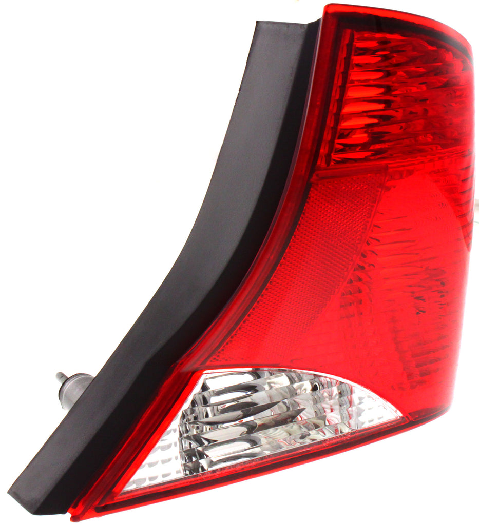 FOCUS 03-04 TAIL LAMP RH, Lens and Housing, Black Interior, 4-Door, Sedan