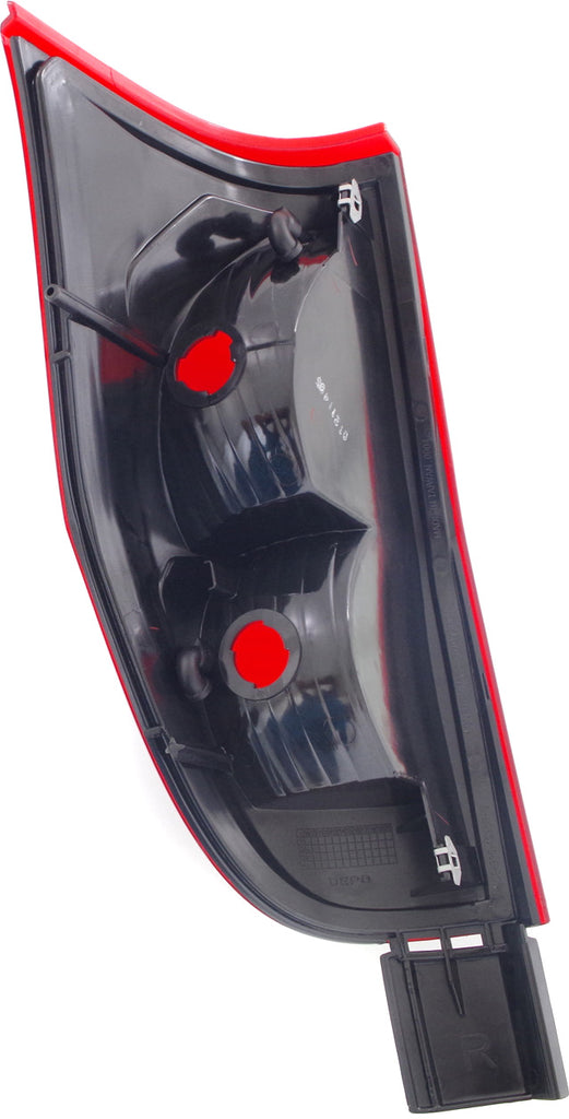 ENVOY 04-05 TAIL LAMP RH, Lens and Housing, XUV Model