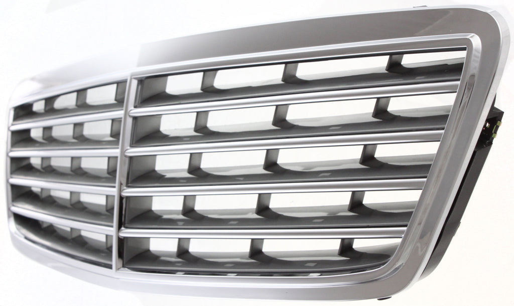 C-CLASS 01-05 GRILLE, Chrome Shell/Painted Gray Insert, Avantgarde Pkg, Elegance Pkg