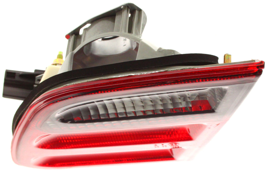 E-CLASS 00-02 TAIL LAMP RH, Inner, Lens and Housing, Red and Smoke, Avantgarde Pkg, Sedan