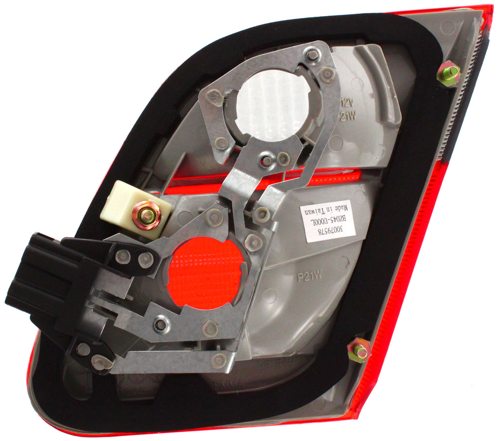 E-CLASS 00-02 TAIL LAMP LH, Inner, Lens and Housing, Red and Smoke, Avantgarde Pkg, Sedan