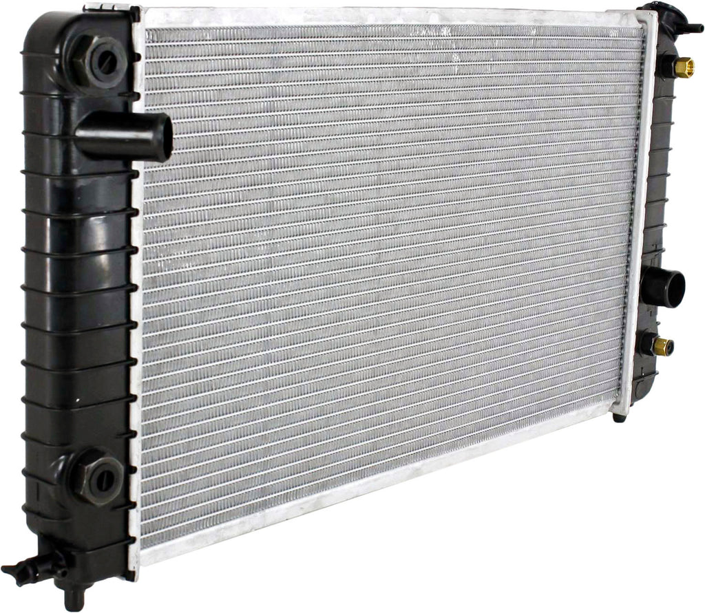 S10 PICKUP 94-95 RADIATOR, 4.3L, w/ Engine Oil Cooler W/Auto Trans