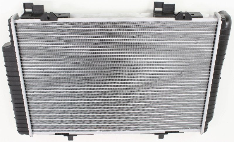 C220 94-96/CLK320 98-03 RADIATOR