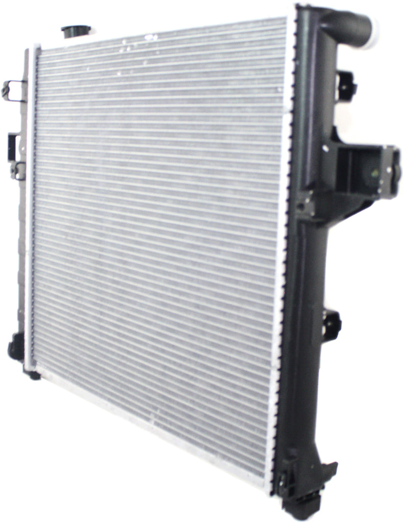 GRAND CHEROKEE 99-00 RADIATOR, 8cyl / 4.7L