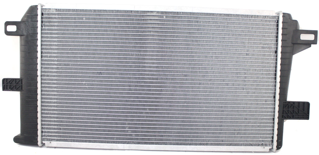 SILVERADO/SIERRA 01-05 RADIATOR, 6.6L, Diesel