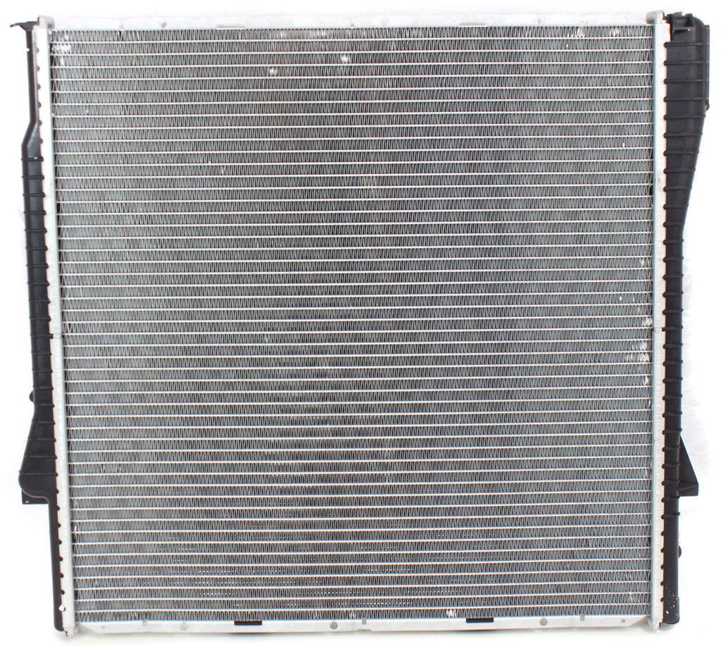 X5 00-06 RADIATOR, 8 Cyl