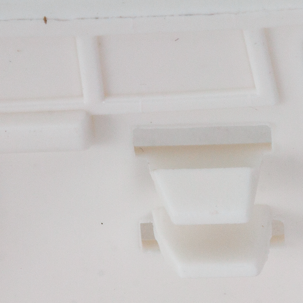 A4/S4 17-19 FRONT BUMPER BRACKET RH, Bumper Cover Guide