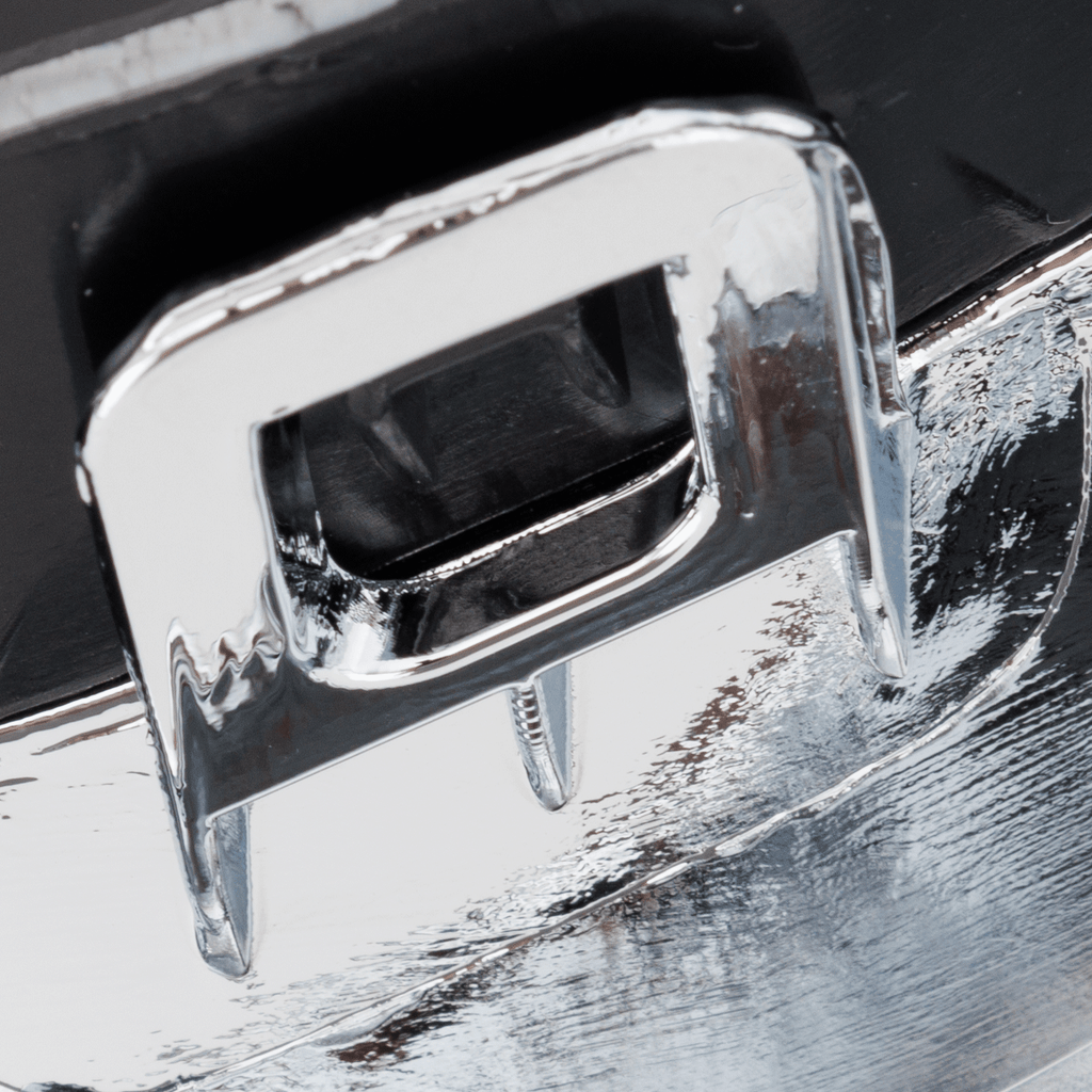 4-SERIES 14-20 GRILLE RH, Chrome Shell with Textured Black, w/ Chrome Molding, Luxury Line Model