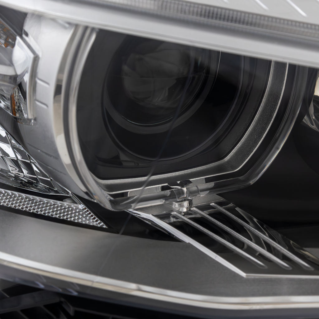 X5 14-18/X6 15-19 HEAD LAMP RH, Lens and Housing, HID, w/o HID Kit, w/ Adaptive Frontlighting System