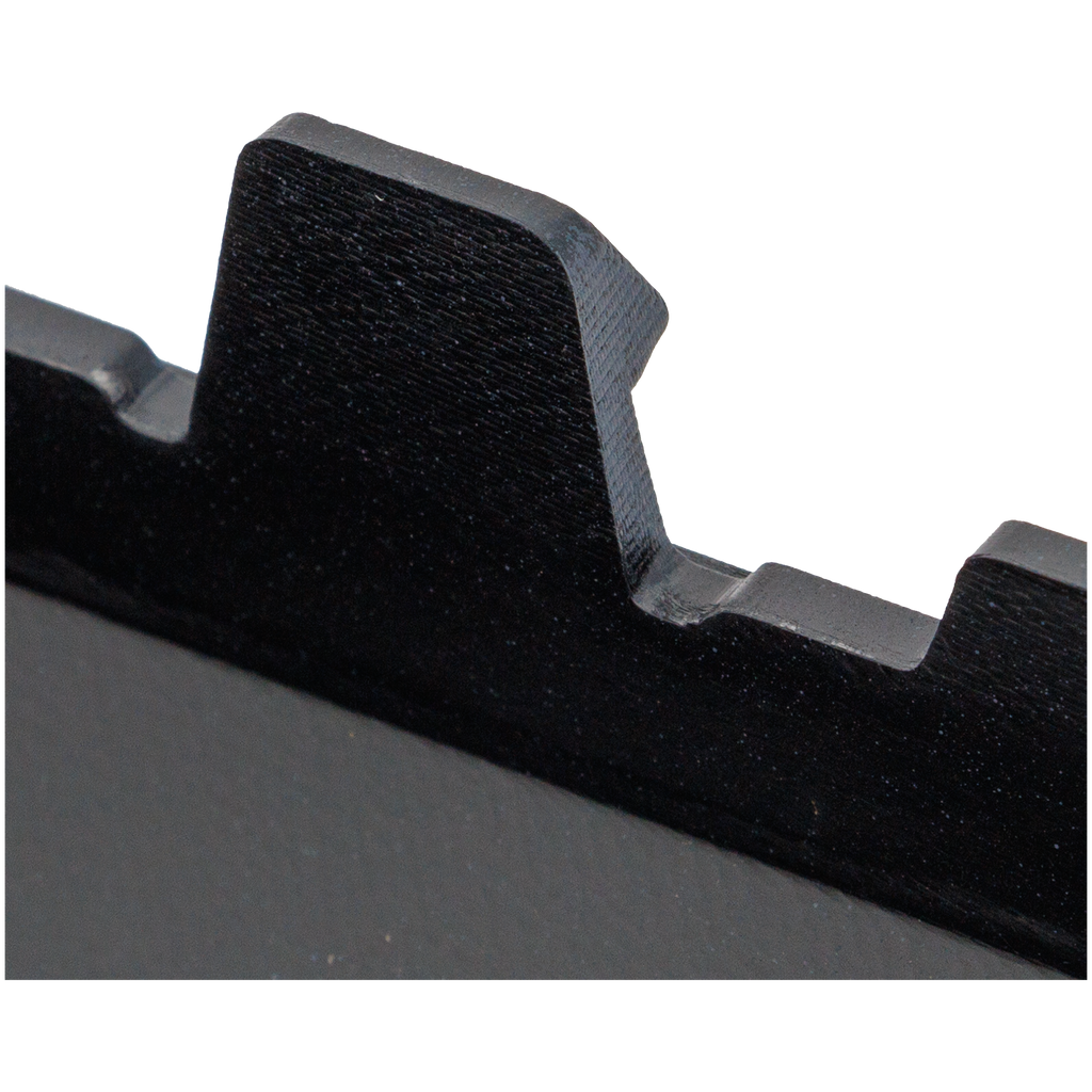 7-SERIES 20-22 REAR BUMPER MOLDING, Lower, w/o M Package and Executive Package