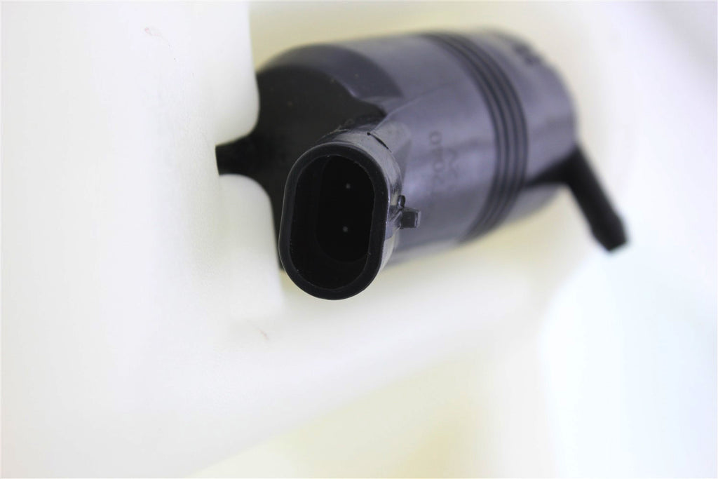 CAVALIER / SUNFIRE 95-99 WASHER RESERVOIR, Assy, w/ Pump, w/o Cap