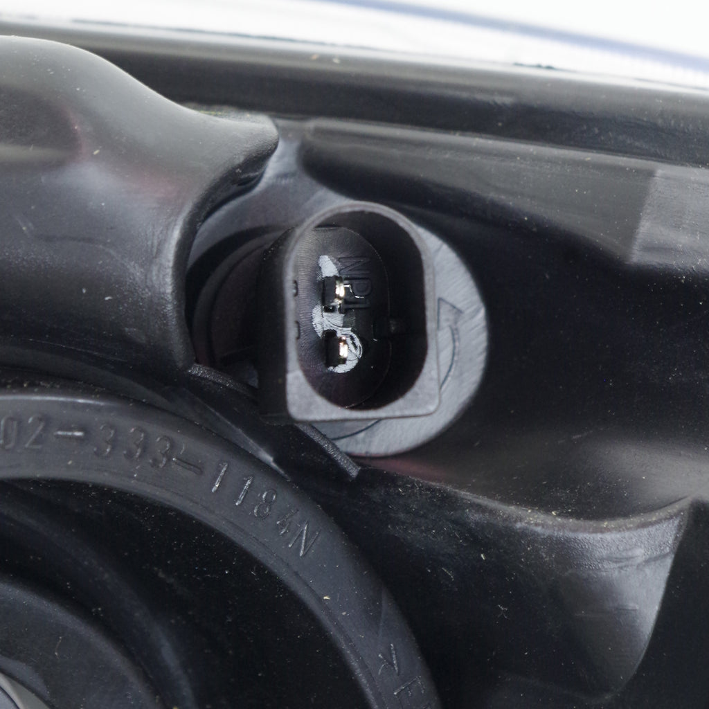 GRAND CARAVAN 11-20/TOWN AND COUNTRY 14-16 HEAD LAMP RH, Assembly, Halogen, Black Interior - CAPA