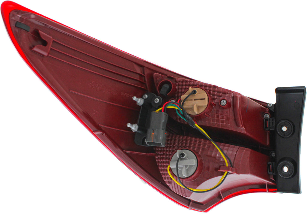 SANTA FE SPORT 13-16 TAIL LAMP RH, Outer, Assembly, Halogen/Bulb Type