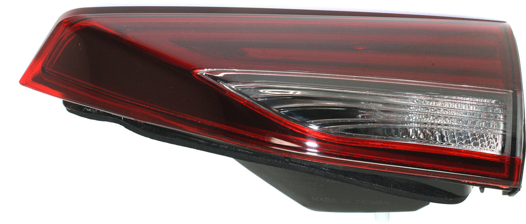 ELANTRA/ELANTRA COUPE 14-16 TAIL LAMP RH, Inner, Assembly, Halogen, (Sedan, Korea Built Vehicle)