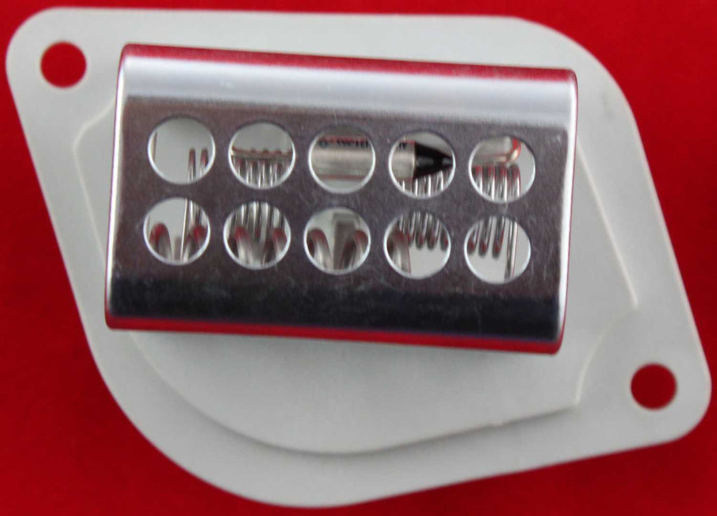 CHEROKEE 97-01/TJ 97-06 BLOWER, 4 Male Terminals, 12 Volts, Blade Terminal Type, Female Connector