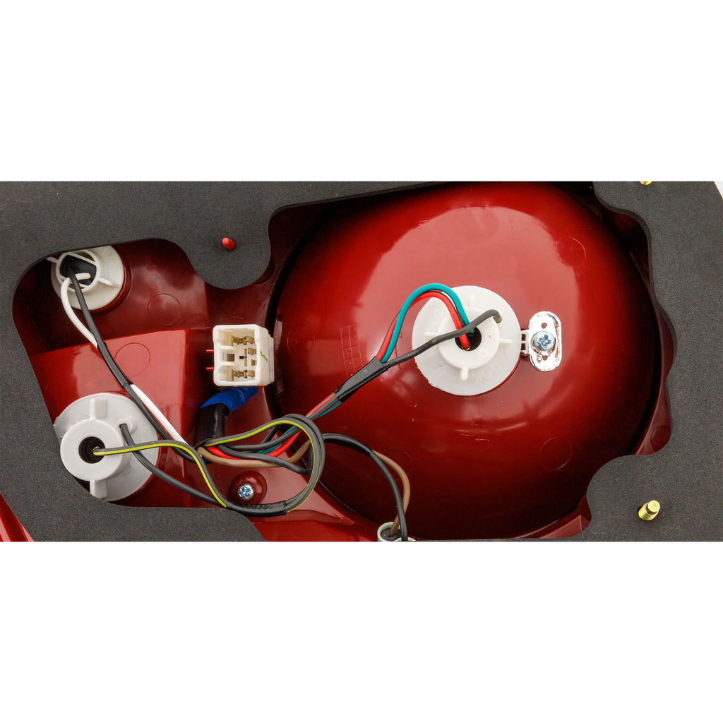 SPECTRA 04-06 TAIL LAMP RH, Assembly, Red and Clear Lens, New Body Style