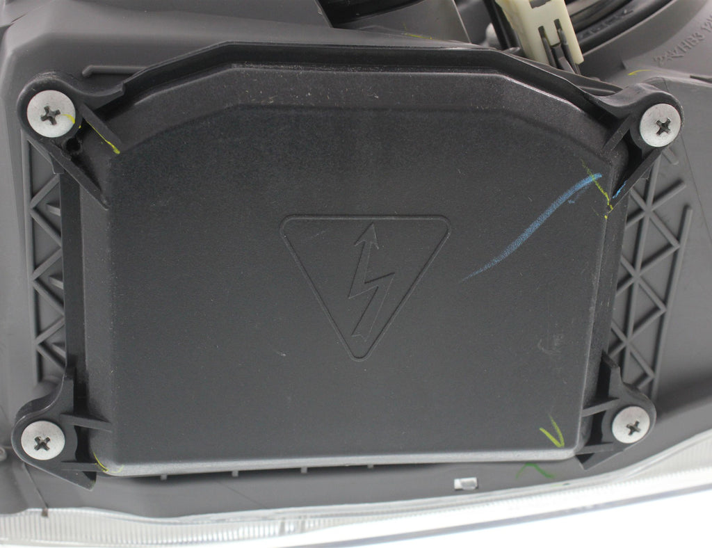 IS300 04-05 HEAD LAMP LH, Assembly, HID, w/ HID Kit, Special Design, w/ Sport Package, Black