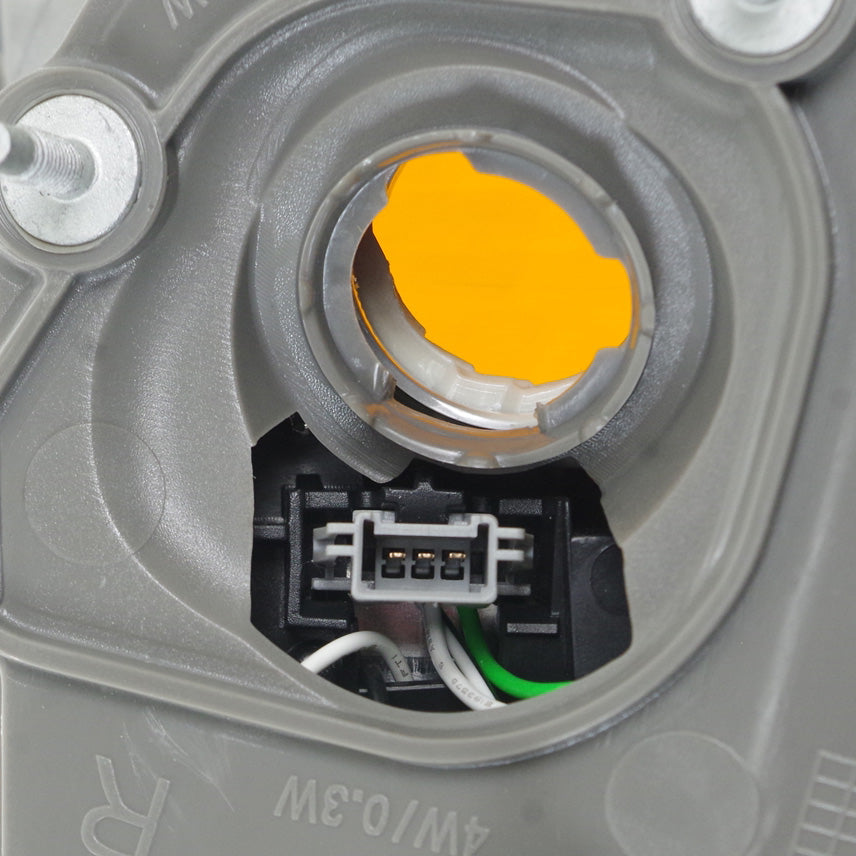 IS250/IS350 06-08 TAIL LAMP RH, Outer, Lens and Housing, From 03-06
