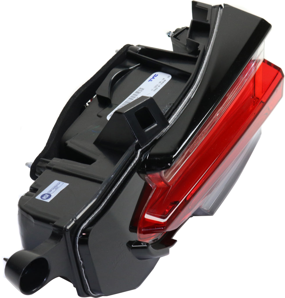 NX200T/NX300H 15-17 TAIL LAMP RH, Inner, Halogen, Assembly