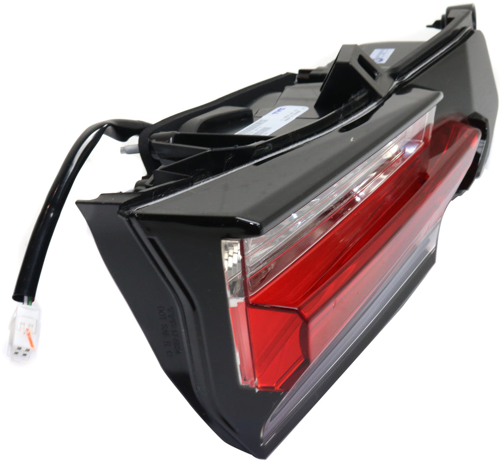 NX200T/NX300H 15-17 TAIL LAMP LH, Inner, Halogen, Assembly