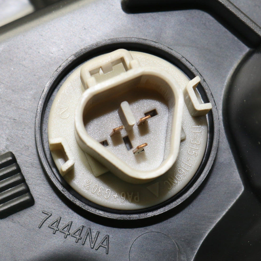 RX350/RX450H 13-15 HEAD LAMP RH, Lens and Housing, Halogen, w/ LED DRL, Japan Built Vehicle