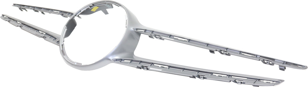 C300 15-18/C400 15-15 GRILLE MOLDING, Center, w/o Luxury/Sport Package, w/ Camera Hole and Distronic Cruise Control, Sedan