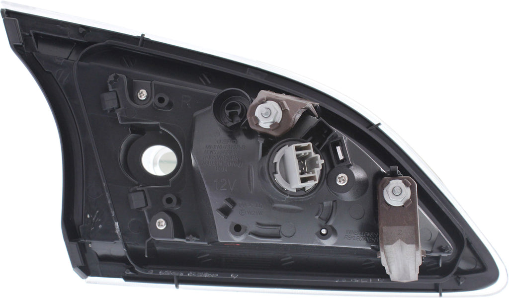MAZDA 3 10-13 TAIL LAMP RH, Inner, Assembly, Hatchback, w/o Remote Keyless Entry
