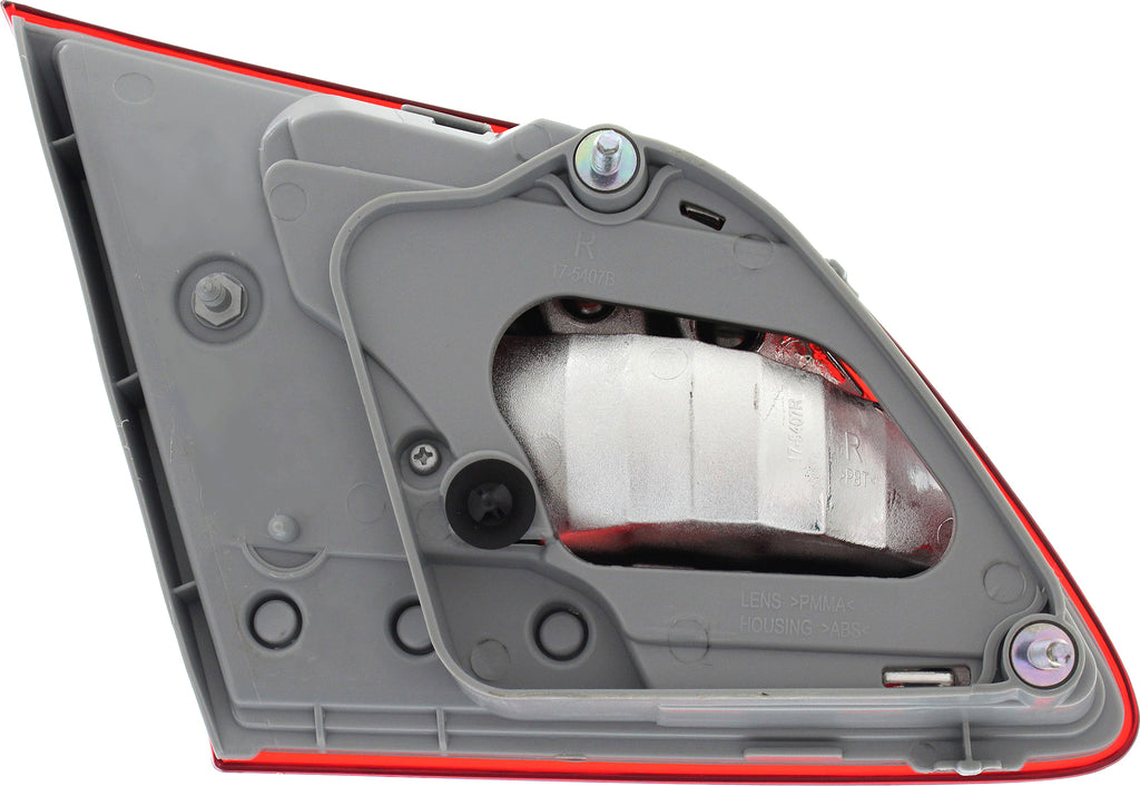 SENTRA 13-15 TAIL LAMP RH, Inner, Lens and Housing