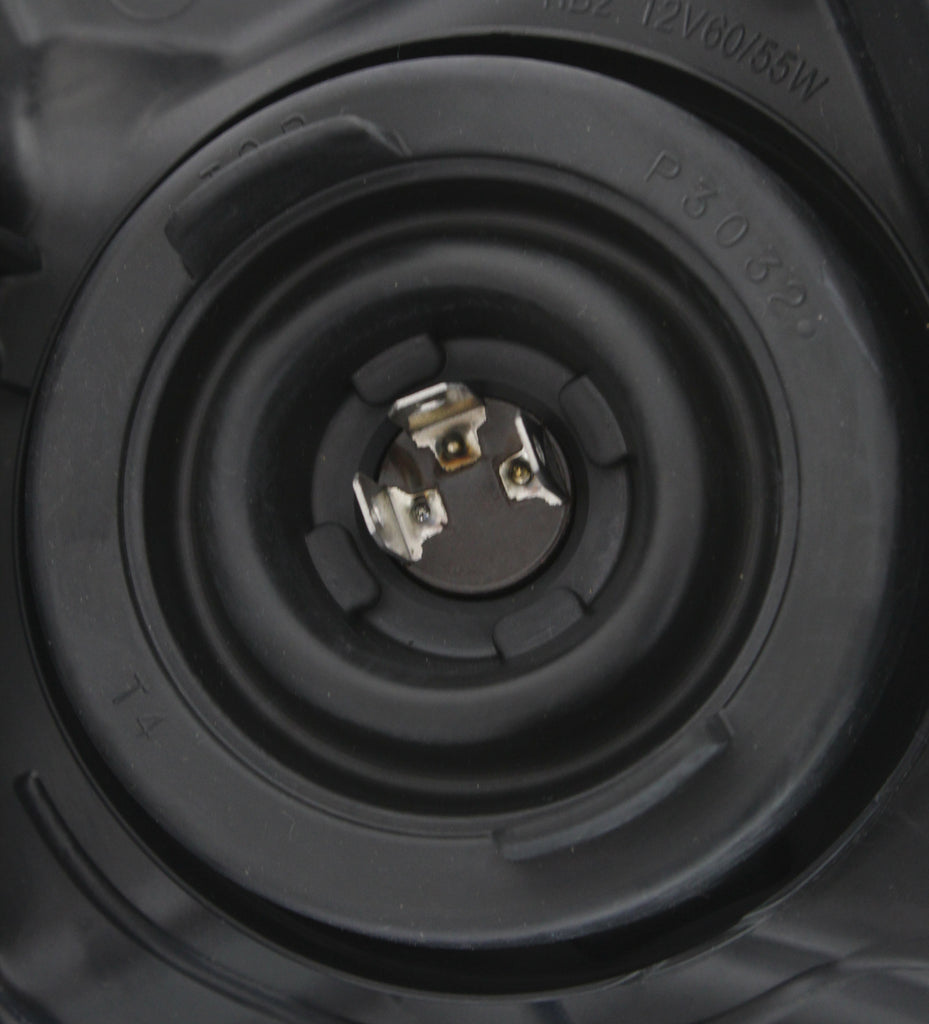 TUNDRA 14-15 HEAD LAMP LH, Assembly, Halogen, SR/SR5/Limited Models, All Cab Types, w/o Level Adjuster