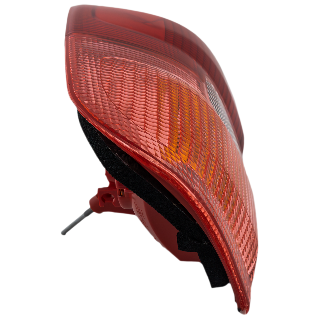 RAV4 01-03 TAIL LAMP LH, Lens and Housing